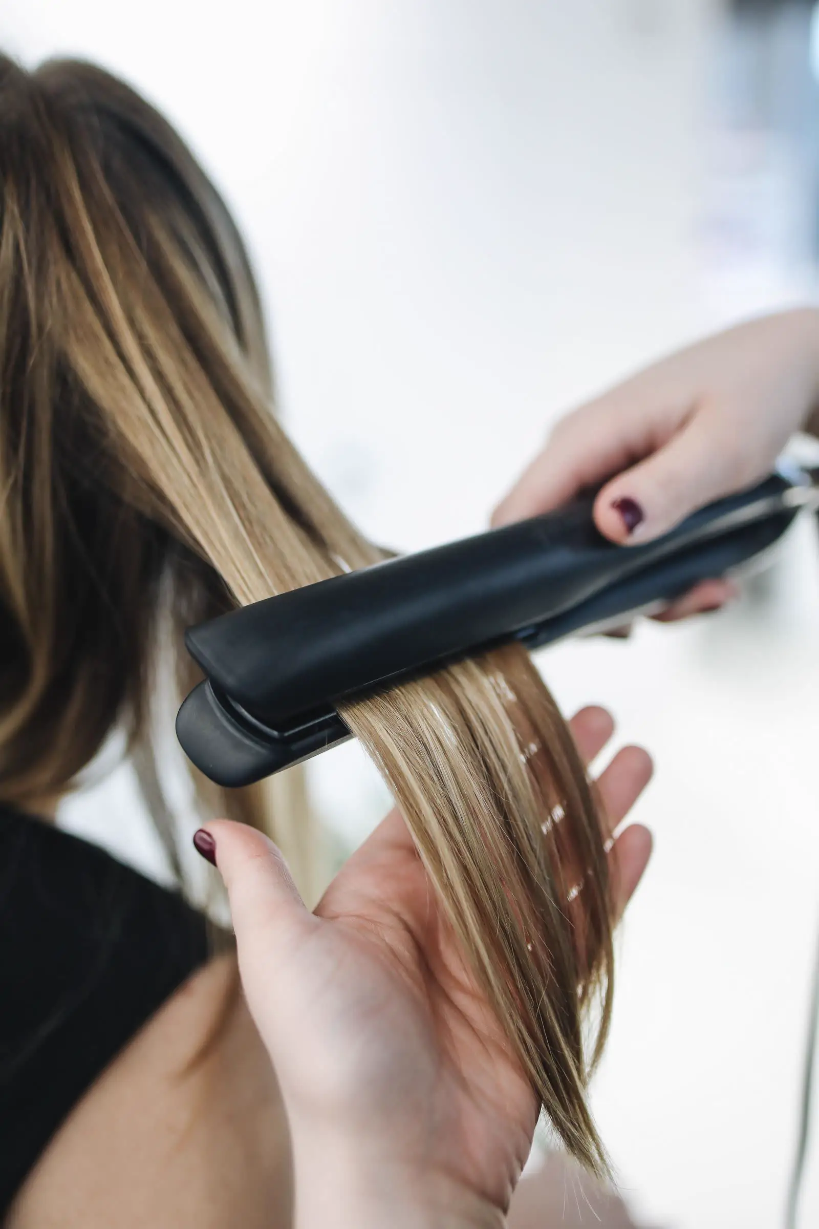 Finition au lisseur après un lissage protéiné