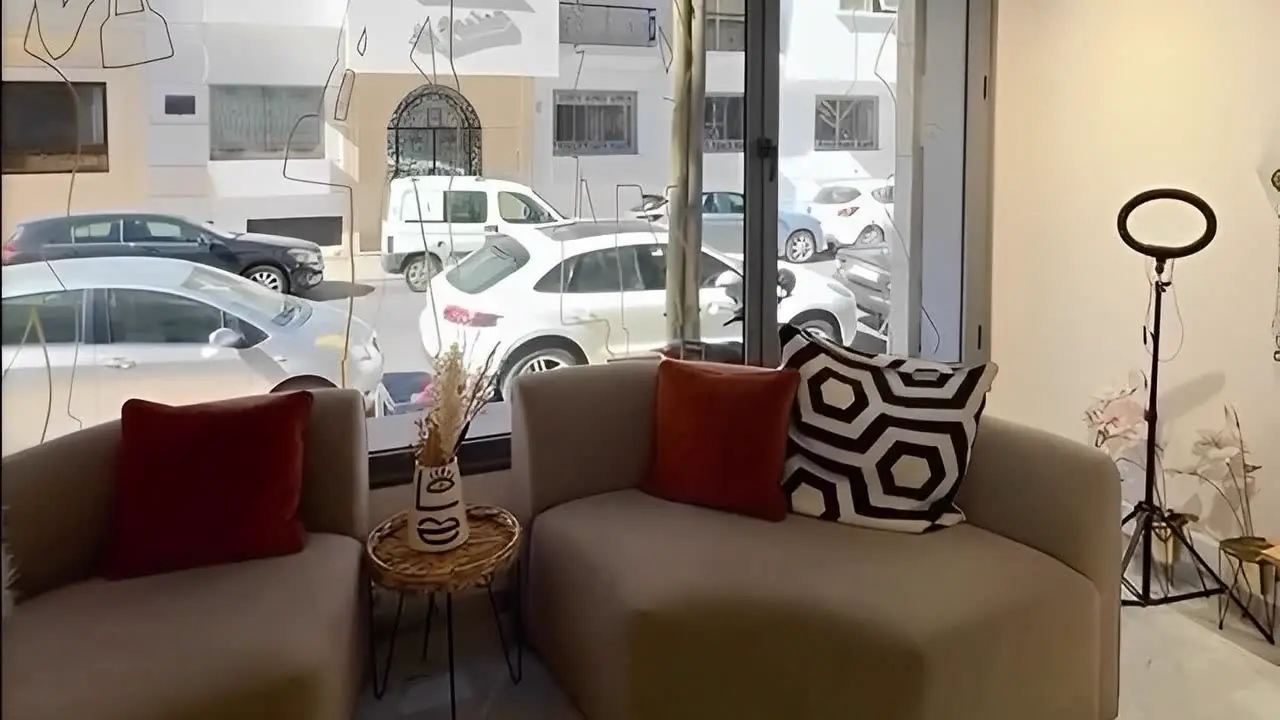 Espace lounge de l'institut Carla Beauty Racine